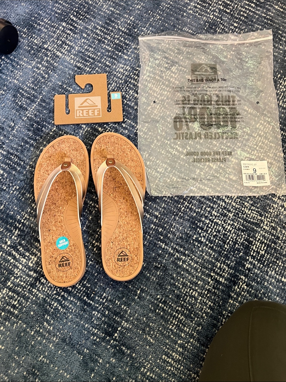 Reef Pacific Joy Women's Cork Footbed Flip Flops with Metallic Gold Straps